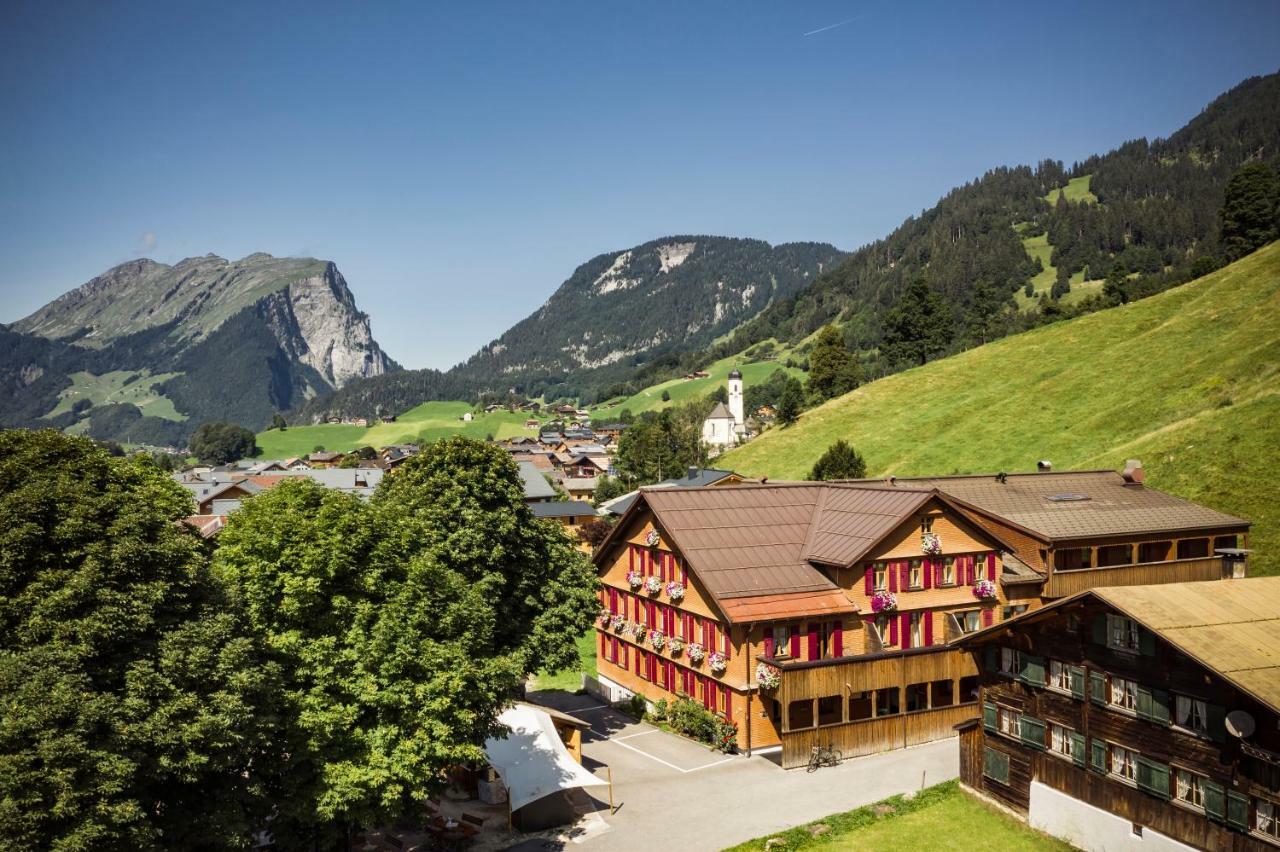 Hotel Gasthof Adler Schoppernau Dış mekan fotoğraf